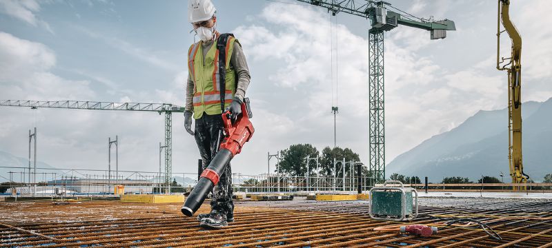 NBL 6-22 Batteridrevet blæser Effektiv arbejdspladsblæser til fjernelse af rester på byggepladsen og forberedelse af arbejdsoverflader (Nuron-batteriplatform) Arbejdsopgaver 1